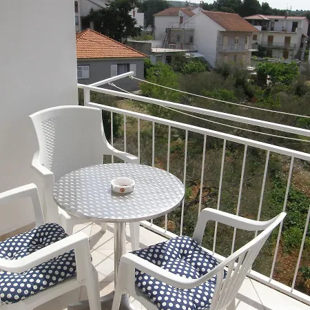 Apartment Ljubo