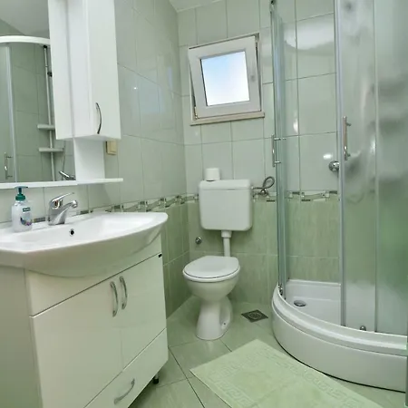 Apartment Ljubo