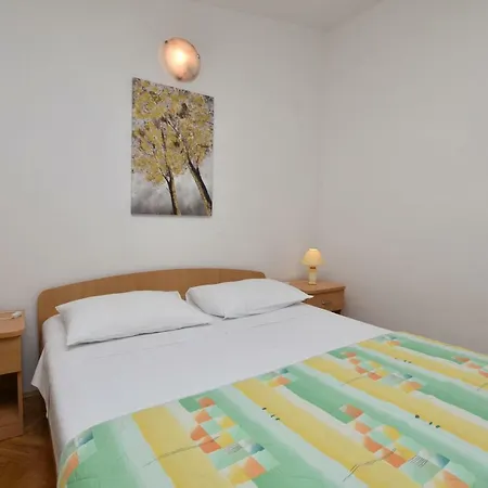 Ljubo Apartment Primosten
