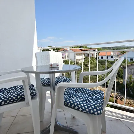 Ljubo Apartment Primosten